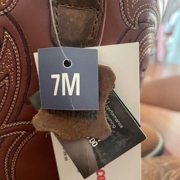 Brand new cowboy boots! - Picture 2 of 7